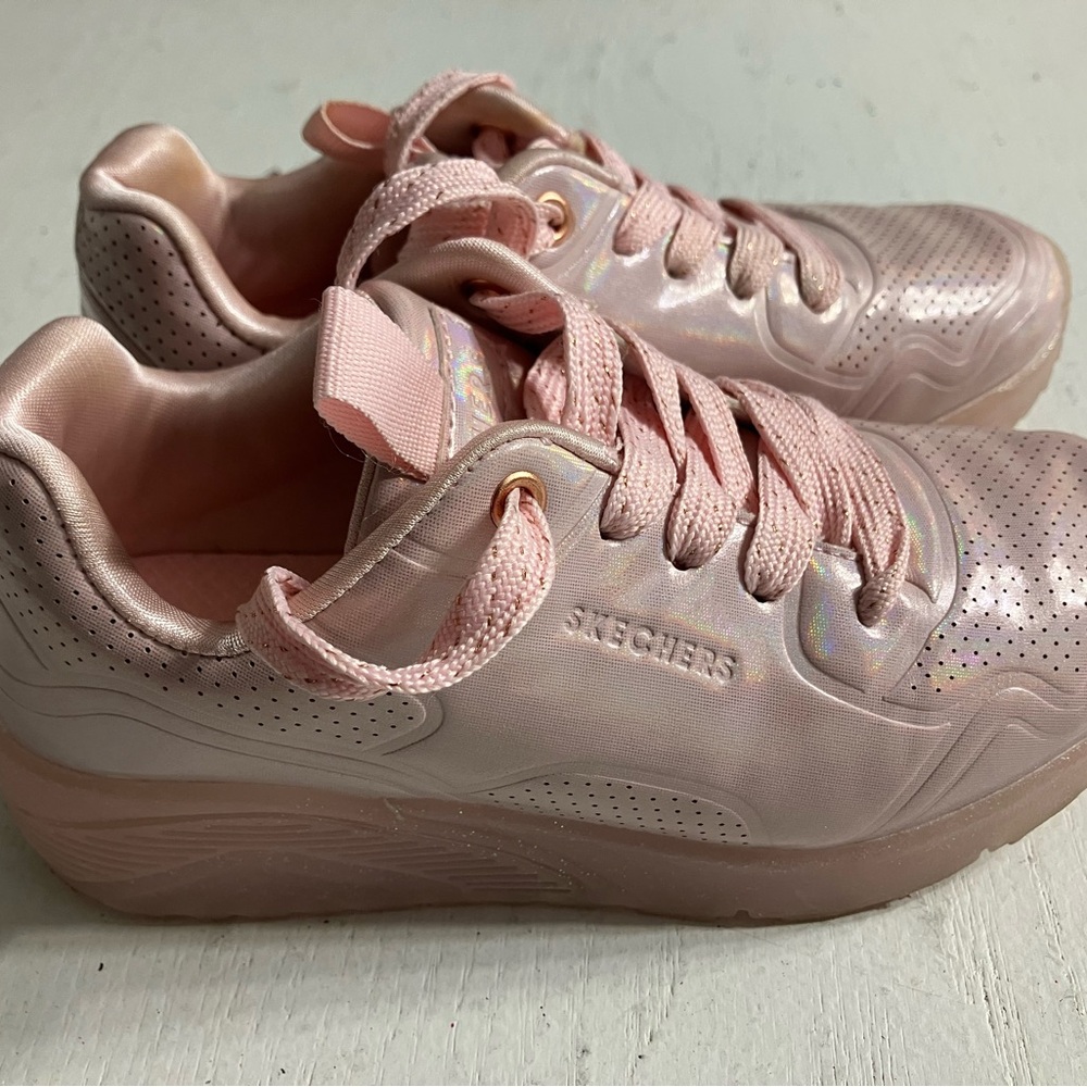 Skechers Light Pink Sneakers